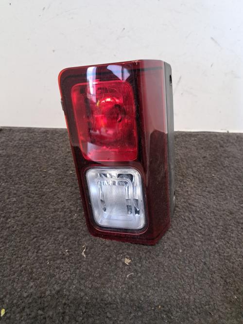 Image Anti brouillard arriere gauche - RENAULT TRAFIC 3 COURT