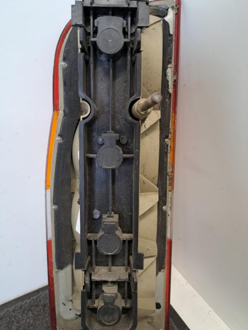 Image Feu arriere principal droit (feux) - FORD TRANSIT 3
