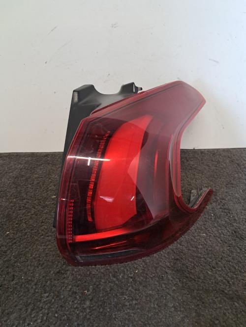 Image Feu arriere principal droit (feux) - PEUGEOT 2008 1
