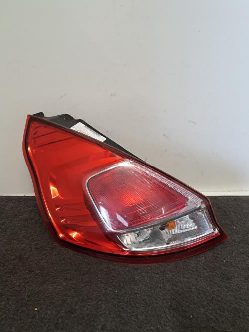 Image Feu arriere principal gauche (feux) - FORD FIESTA 6
