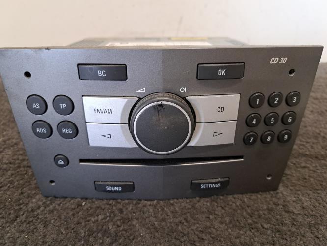Image Autoradio d'origine - OPEL ASTRA H