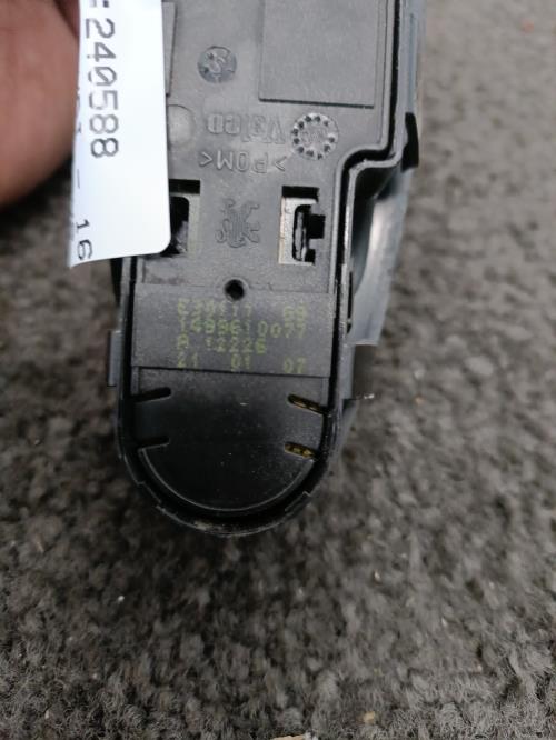 Image Interrupteur de leve vitre avant gauche - PEUGEOT EXPERT 2