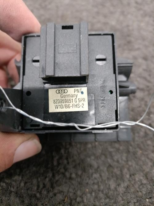 Image Interrupteur de leve vitre avant gauche - AUDI A3 2