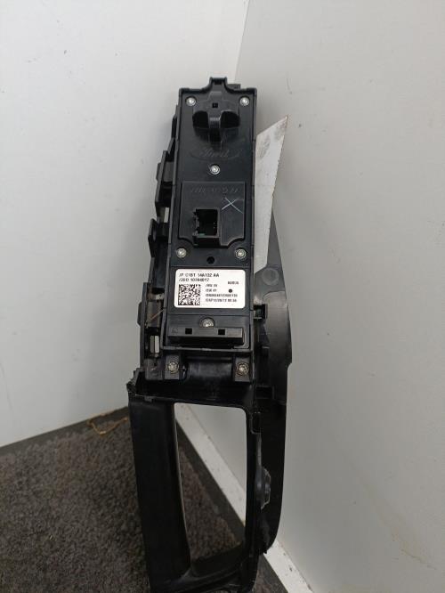 Image Interrupteur de leve vitre avant gauche - FORD FIESTA 6