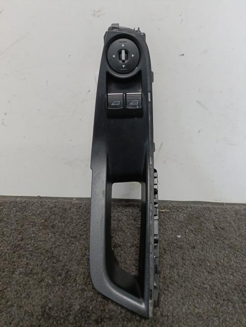 Image Interrupteur de leve vitre avant gauche - FORD FIESTA 6