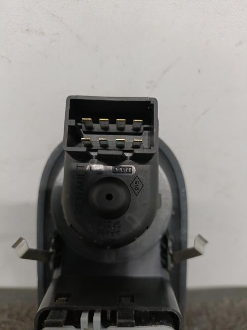 Image Interrupteur de leve vitre avant gauche - RENAULT TWINGO 2