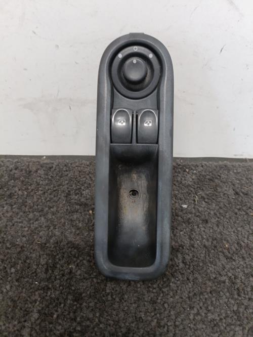 Image Interrupteur de leve vitre avant gauche - RENAULT TWINGO 2