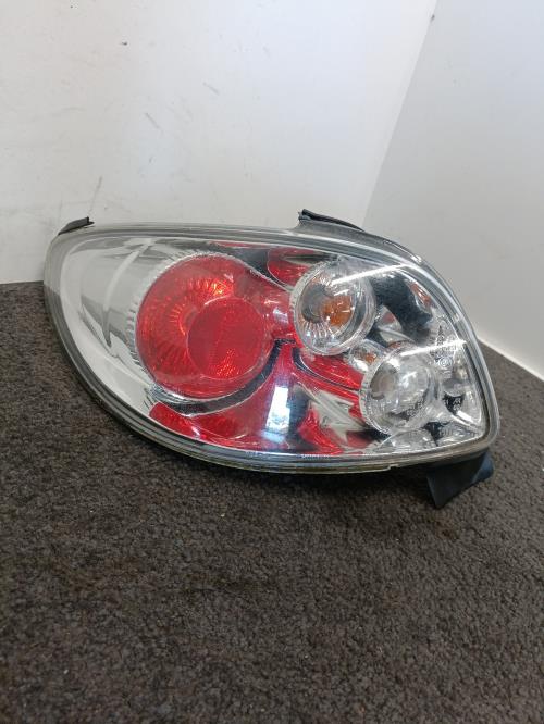 Image Feu arriere principal gauche (feux) - PEUGEOT 206