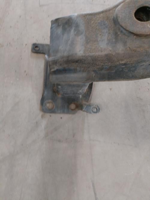Image Renfort pare choc avant (traverse) - SEAT LEON 2