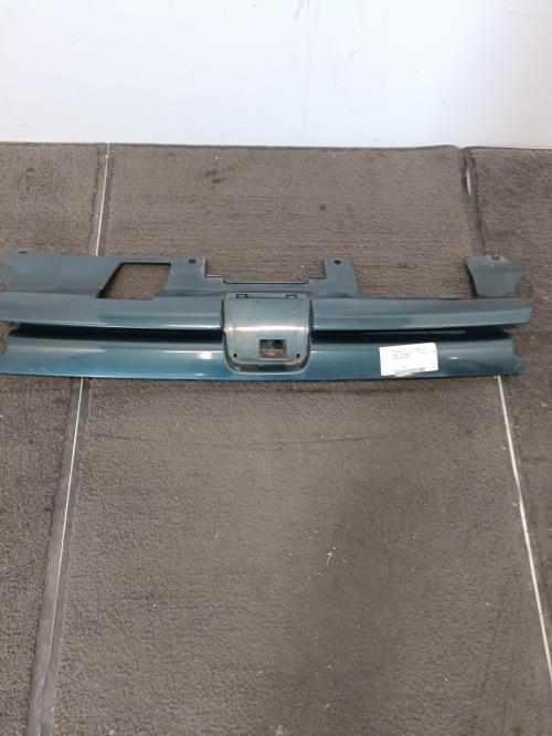Image Calandre - PEUGEOT 306