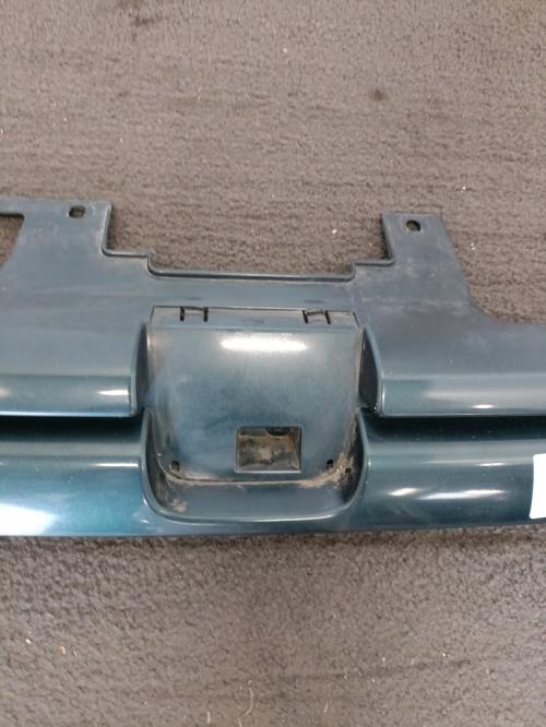 Image Calandre - PEUGEOT 306
