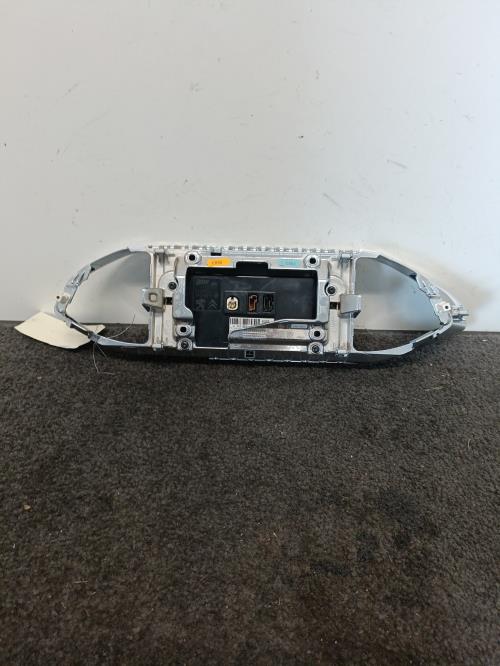 Image Ecran GPS - PEUGEOT 308 2 SW