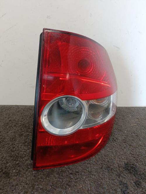 Image Feu arriere principal droit (feux) - VOLKSWAGEN FOX