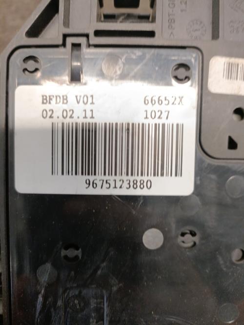 Image Porte fusible - CITROEN DS3
