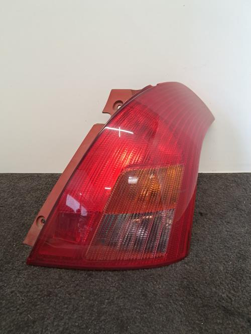 Image Feu arriere principal droit (feux) - SUZUKI SWIFT 3
