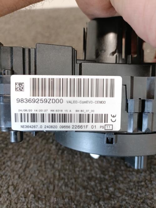 Image Com (Bloc Contacteur Tournant+Commodo Essuie Glace+Commodo Phare) - PEUGEOT 208 2