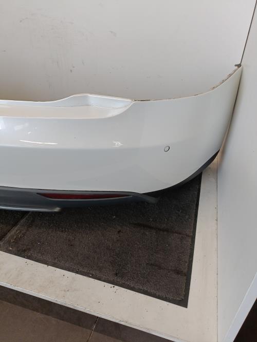 Image Pare choc arriere - TESLA MODEL S 5YJS