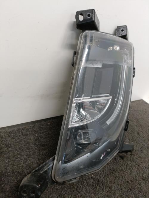 Image Anti brouillard gauche (feux) - TESLA MODEL S 5YJS