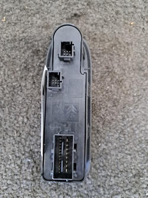 Image Interrupteur de leve vitre avant gauche - CITROEN C5 2