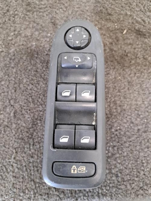 Image Interrupteur de leve vitre avant gauche - PEUGEOT 308 1 SW