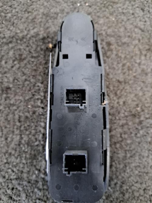 Image Interrupteur de leve vitre avant gauche - CITROEN C4 PICASSO 1