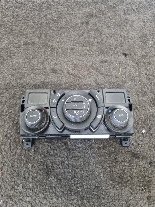Image Commande chauffage - PEUGEOT 3008 1