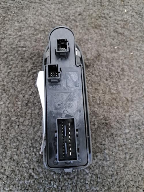 Image Interrupteur de leve vitre avant gauche - CITROEN C5 2