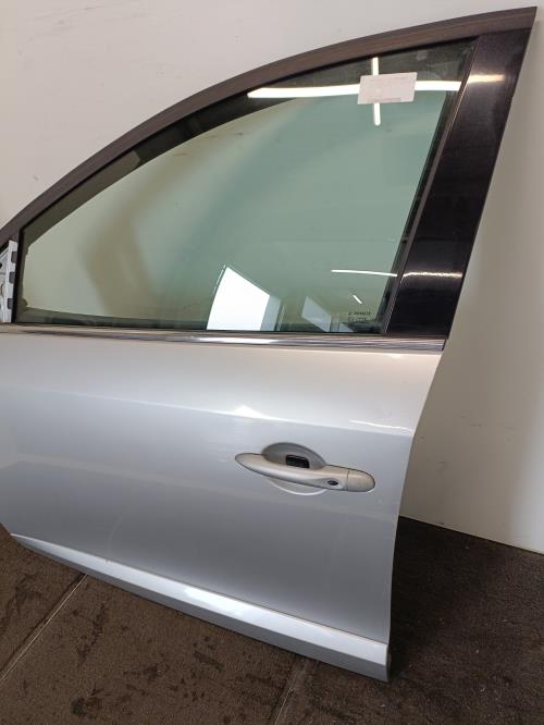 Image Porte avant gauche - RENAULT FLUENCE
