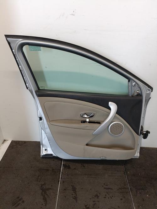 Image Porte avant gauche - RENAULT FLUENCE