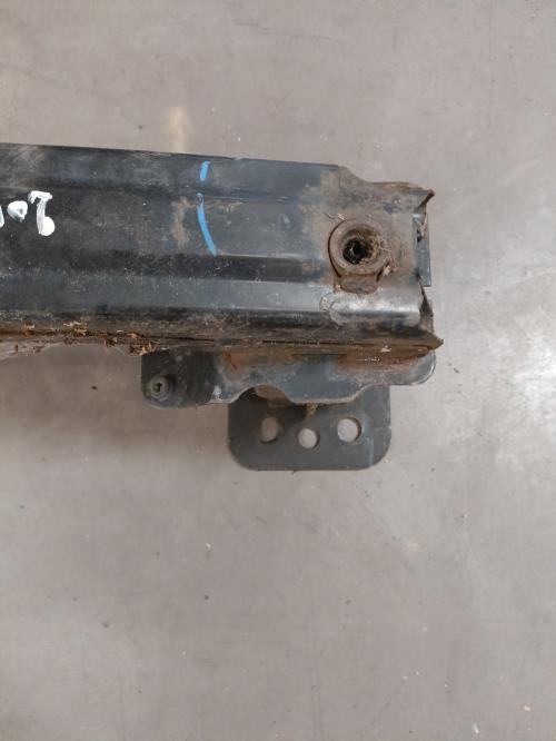 Image Renfort pare choc avant (traverse) - FORD FIESTA 5