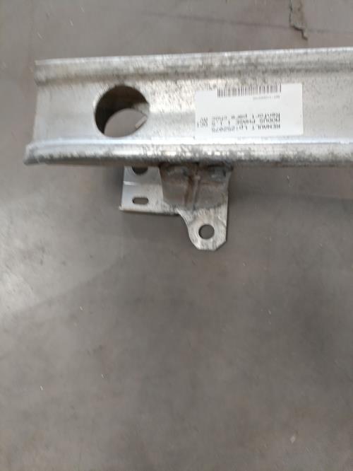 Image Renfort pare choc avant (traverse) - RENAULT MODUS