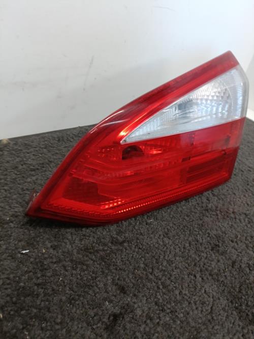 Image Feu arriere secondaire droit (feux) - FORD FOCUS 3