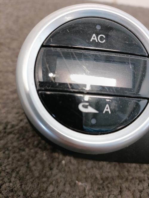 Image Commande chauffage - ALFA ROMEO GIULIETTA 2
