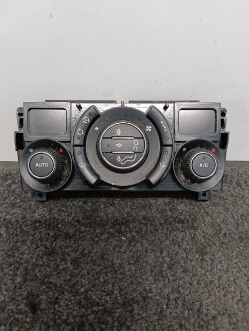 Image Commande chauffage - PEUGEOT 3008 1