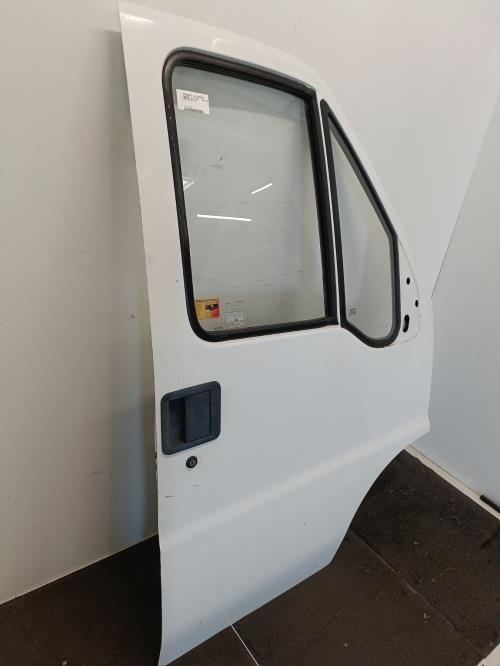 Image Porte avant droit - PEUGEOT BOXER 1