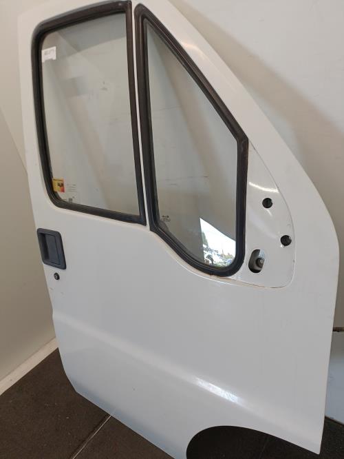 Image Porte avant droit - PEUGEOT BOXER 1