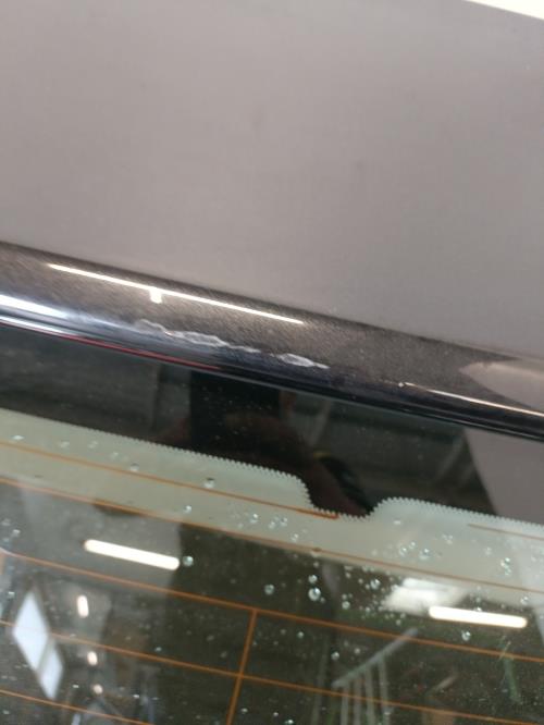 Image Malle/Hayon arriere - OPEL ASTRA J