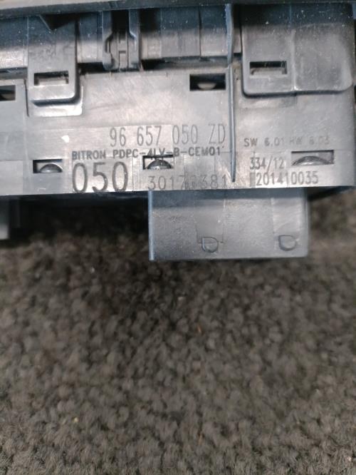 Image Interrupteur de leve vitre avant gauche - CITROEN C4 2