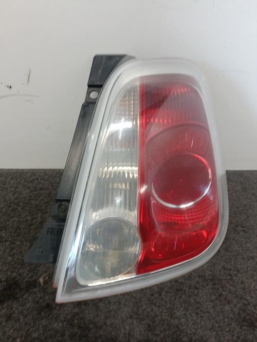 Image Feu arriere principal droit (feux) - FIAT 500 2