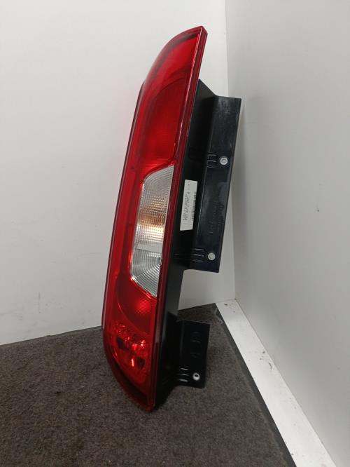 Image Feu arriere principal gauche (feux) - FIAT DOBLO 2