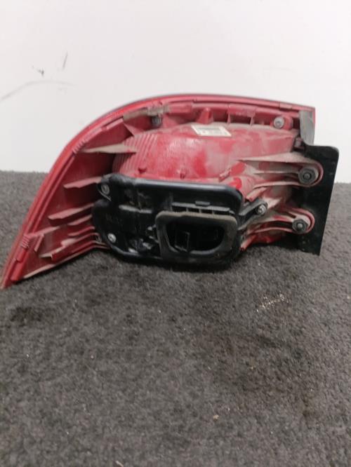Image Feu arriere principal droit (feux) - VOLKSWAGEN PASSAT 6