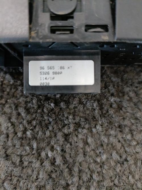 Image Interrupteur de leve vitre avant gauche - PEUGEOT 308 1 SW