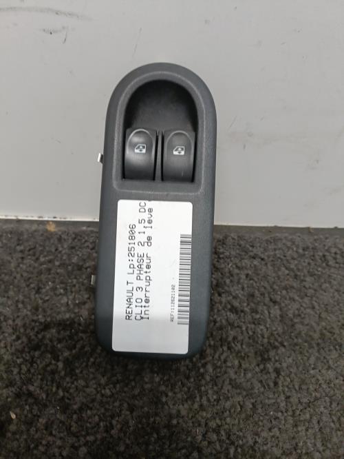 Image Interrupteur de leve vitre avant gauche - RENAULT CLIO 3