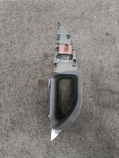 Image Interrupteur de leve vitre avant gauche - SEAT ALTEA