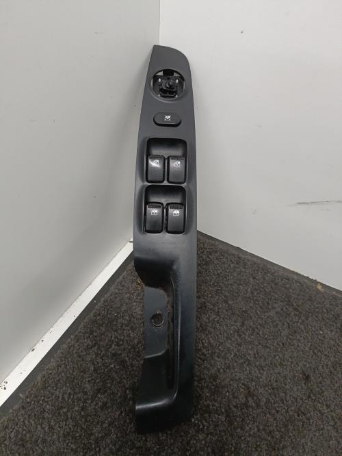 Image Interrupteur de leve vitre avant gauche - HYUNDAI I 10 1