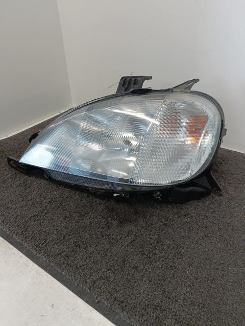 Image Optique avant principal gauche (feux)(phare) - MERCEDES CLASSE M 163