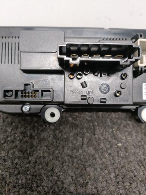 Image Commande chauffage - VOLKSWAGEN CADDY 3