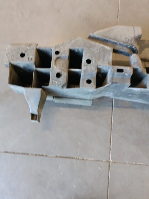 Image Renfort pare choc arriere (traverse) - RENAULT TWINGO 2