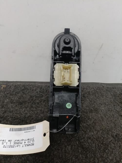 Image Interrupteur de leve vitre avant gauche - RENAULT CLIO 4