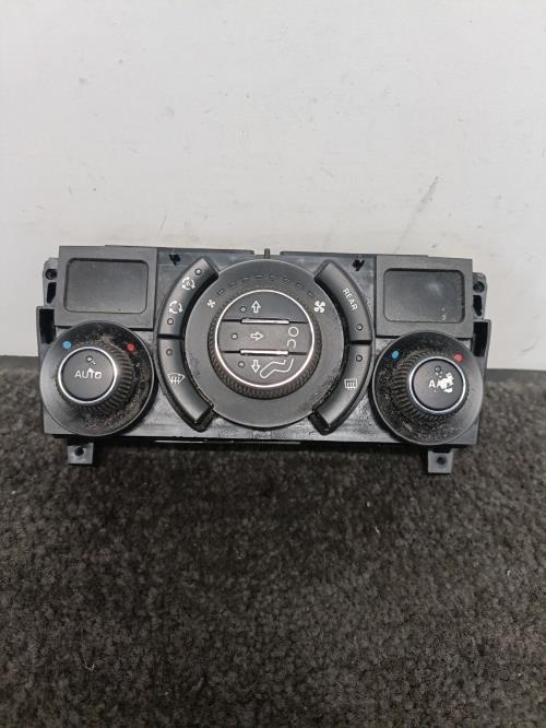 Image Commande chauffage - PEUGEOT 5008 1